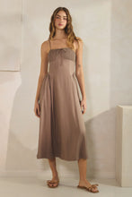 Load image into Gallery viewer, Jasmine Linen Maxi Dress
