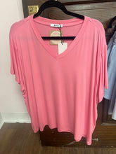 Load image into Gallery viewer, Plus size butter t shirt
